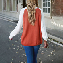 Load image into Gallery viewer, Yllana - Lässiger Drucker-Pullover