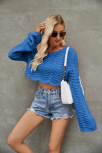 Load image into Gallery viewer, Canary - Modischer, kurz geschnittener Pullover mit Wellenmuster
