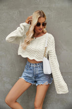 Load image into Gallery viewer, Canary - Modischer, kurz geschnittener Pullover mit Wellenmuster