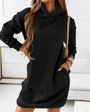 Load image into Gallery viewer, Mariza - Kleid mit Kapuze
