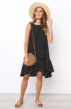 Load image into Gallery viewer, Natalie - Unser gepunktetes Freizeitkleid