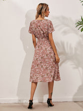 Load image into Gallery viewer, Damaris - Elegantes Sommerkleid mit Blumendruck