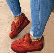 Load image into Gallery viewer, Kendra - Flache Freizeitschuhe mit flauschigem Fell