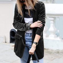 Load image into Gallery viewer, Ayesha - Langärmeliger Blazer mit Umlegekragen
