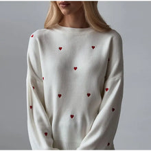Load image into Gallery viewer, Celia - Winter Heart Spot Pullover