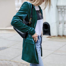 Load image into Gallery viewer, Ayesha - Langärmeliger Blazer mit Umlegekragen