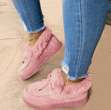 Load image into Gallery viewer, Kendra - Flache Freizeitschuhe mit flauschigem Fell