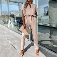 Load image into Gallery viewer, Yna - Kurzärmeliger Jumpsuit