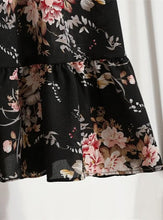 Load image into Gallery viewer, Yolanda - Elegantes geblümtes Kleid