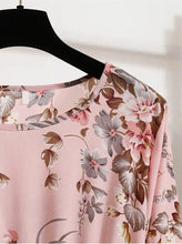 Load image into Gallery viewer, Yolanda - Elegantes geblümtes Kleid