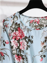 Load image into Gallery viewer, Yolanda - Elegantes geblümtes Kleid