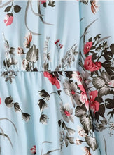 Load image into Gallery viewer, Yolanda - Elegantes geblümtes Kleid