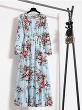 Load image into Gallery viewer, Yolanda - Elegantes geblümtes Kleid