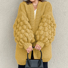 Load image into Gallery viewer, Florabel - Puffärmel-Strickcardigan im Zopfmuster