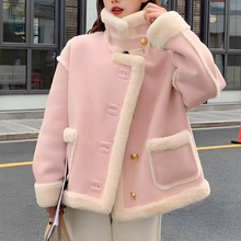 Load image into Gallery viewer, Rhina - Winterjacke mit Kontrastfutter &amp; Goldknöpfen