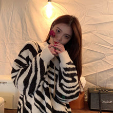 Load image into Gallery viewer, Hana - Zebra Druck Lose Pullover