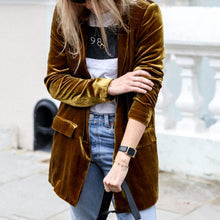 Load image into Gallery viewer, Ayesha - Langärmeliger Blazer mit Umlegekragen