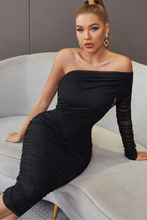 Load image into Gallery viewer, Freia - Diagonaler Ausschnitt Sexy Rückenfreies Kleid
