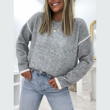 Load image into Gallery viewer, Nikki - Klassischer Rundhals-Pullover