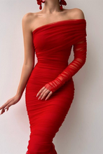 Load image into Gallery viewer, Freia - Diagonaler Ausschnitt Sexy Rückenfreies Kleid