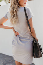 Load image into Gallery viewer, Vanessa - Modernes T-Shirt-Kleid