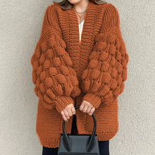Load image into Gallery viewer, Florabel - Puffärmel-Strickcardigan im Zopfmuster