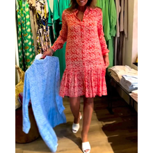 Load image into Gallery viewer, Judith - Kleid mit V-Ausschnitt und Blumendruck auf dem Revers