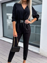 Load image into Gallery viewer, Maria - Anspruchsvoller Jumpsuit mit Gürtel