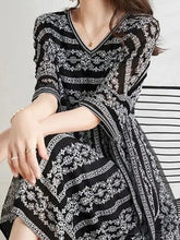 Load image into Gallery viewer, Nemia - Chic Eleganz Midi Kleid