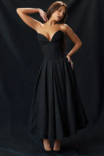 Load image into Gallery viewer, Valentina - Trägerloses Kleid mit tiefem V-Ausschnitt