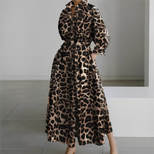 Load image into Gallery viewer, Eunice - Langes Flauschiges Kleid