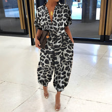 Load image into Gallery viewer, Zara - Knopf Spitzengürtel Jumpsuit