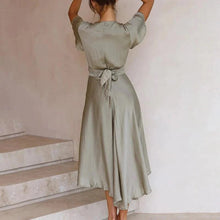Load image into Gallery viewer, Selene - Fliessendes Vintage Kleid