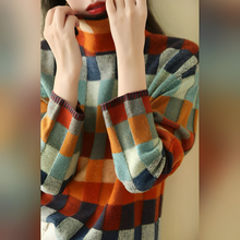 Load image into Gallery viewer, Nancy - Gestrickter Rollkragenpullover