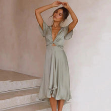 Load image into Gallery viewer, Selene - Fliessendes Vintage Kleid