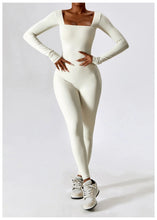 Load image into Gallery viewer, Fabienne - Langärmeliger Jumpsuit