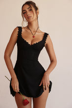 Load image into Gallery viewer, Esther - Schwarzes Minikleid