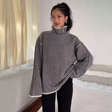 Load image into Gallery viewer, Melissa - Stylischer Rollkragenpullover in Übergröße