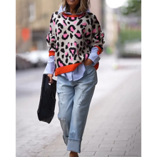 Load image into Gallery viewer, Lieselotte - Pullover mit Leopardenmuster