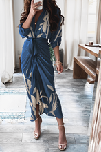 Load image into Gallery viewer, Kathryn - V-Ausschnitt Unregelmäßiges Kleid
