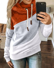 Load image into Gallery viewer, Vicky - Stylischer Winter Hoodie für Frauen