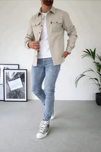 Load image into Gallery viewer, Theo - Premium-Knopfleiste Jacke