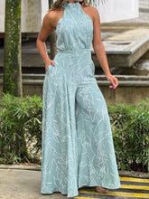 Load image into Gallery viewer, Rhina - Sommerkleid mit geschlossenem Ausschnitt