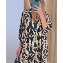 Load image into Gallery viewer, Nora - Langes Freizeitkleid mit V-Ausschnitt und Druck