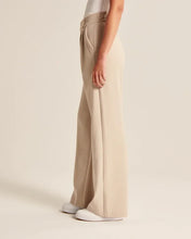 Load image into Gallery viewer, Shiva - Elegante Hose für den Sommer
