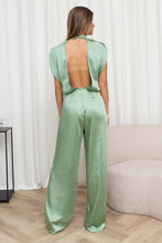 Load image into Gallery viewer, Cherry - Rückenfreier Sommer Jumpsuit
