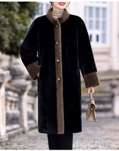 Load image into Gallery viewer, Ava - Eleganter Faux-Fur Mantel