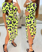 Load image into Gallery viewer, Leonida - Lässiges Kleid mit Leopardenmuster