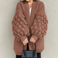 Load image into Gallery viewer, Florabel - Puffärmel-Strickcardigan im Zopfmuster