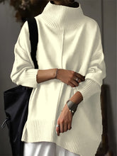Load image into Gallery viewer, Jelai - Eleganter Rollkragenpullover gestrickt